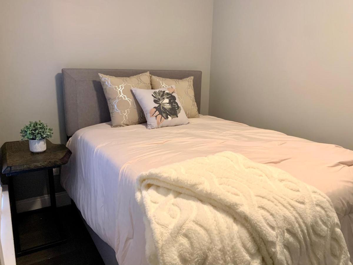 Spacious 5Br 2Bath Close To Niagara Falls And Casino ภายนอก รูปภาพ
